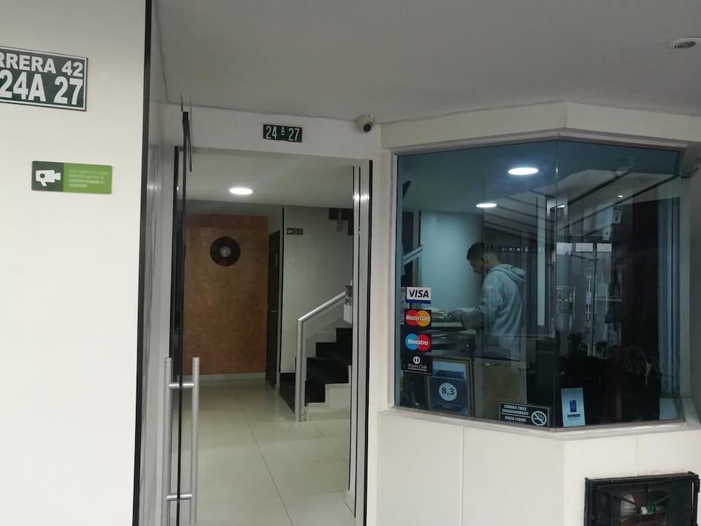 Hotel Quality Comfort House Bogota Exterior photo